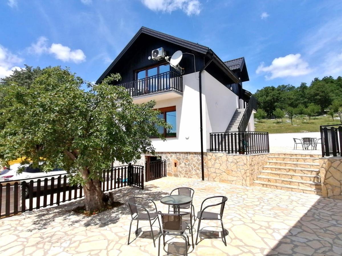 Farma & Apartmani II Opg Sasa Delic Grabusic Exterior foto